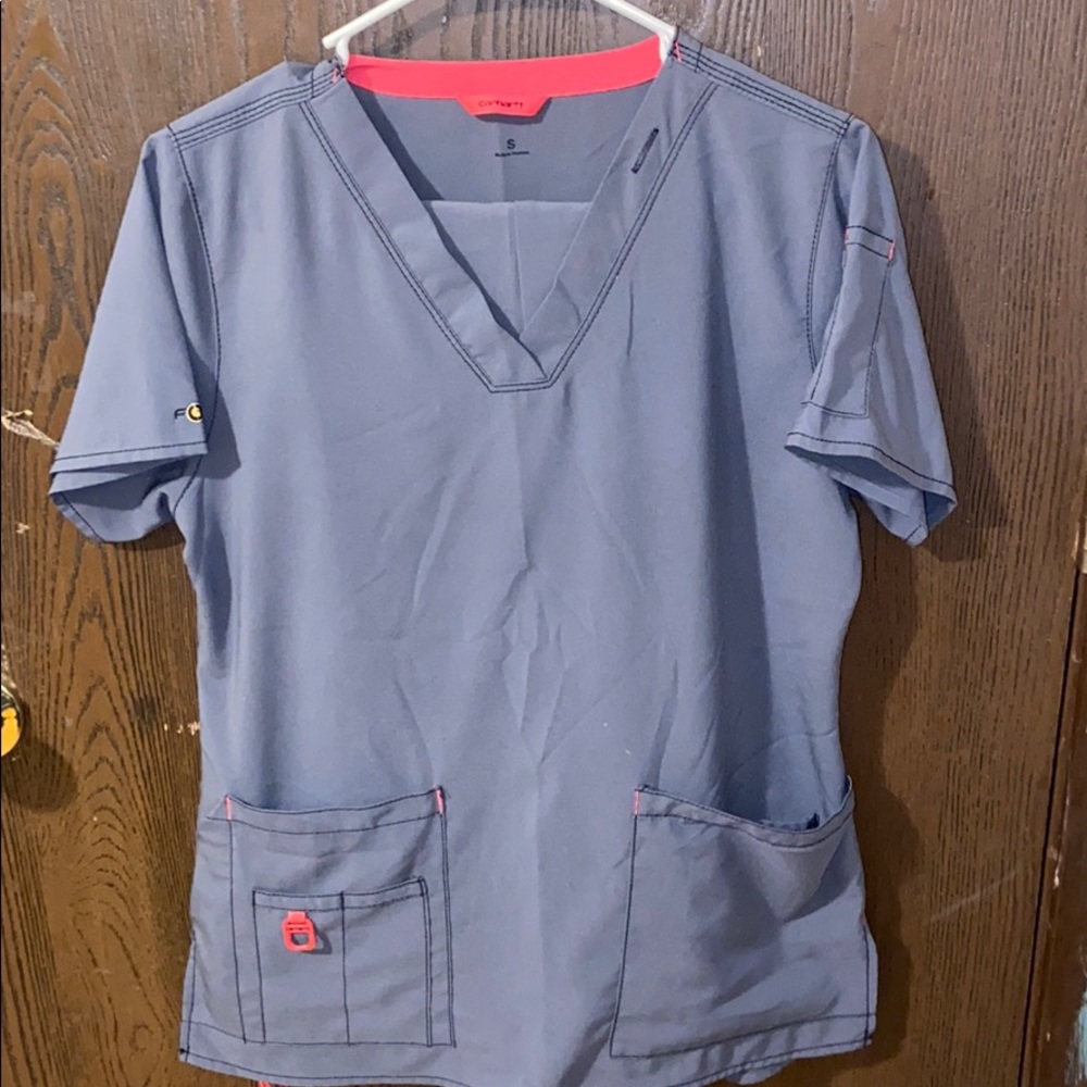 💕Carhartt scrubs size small💕
